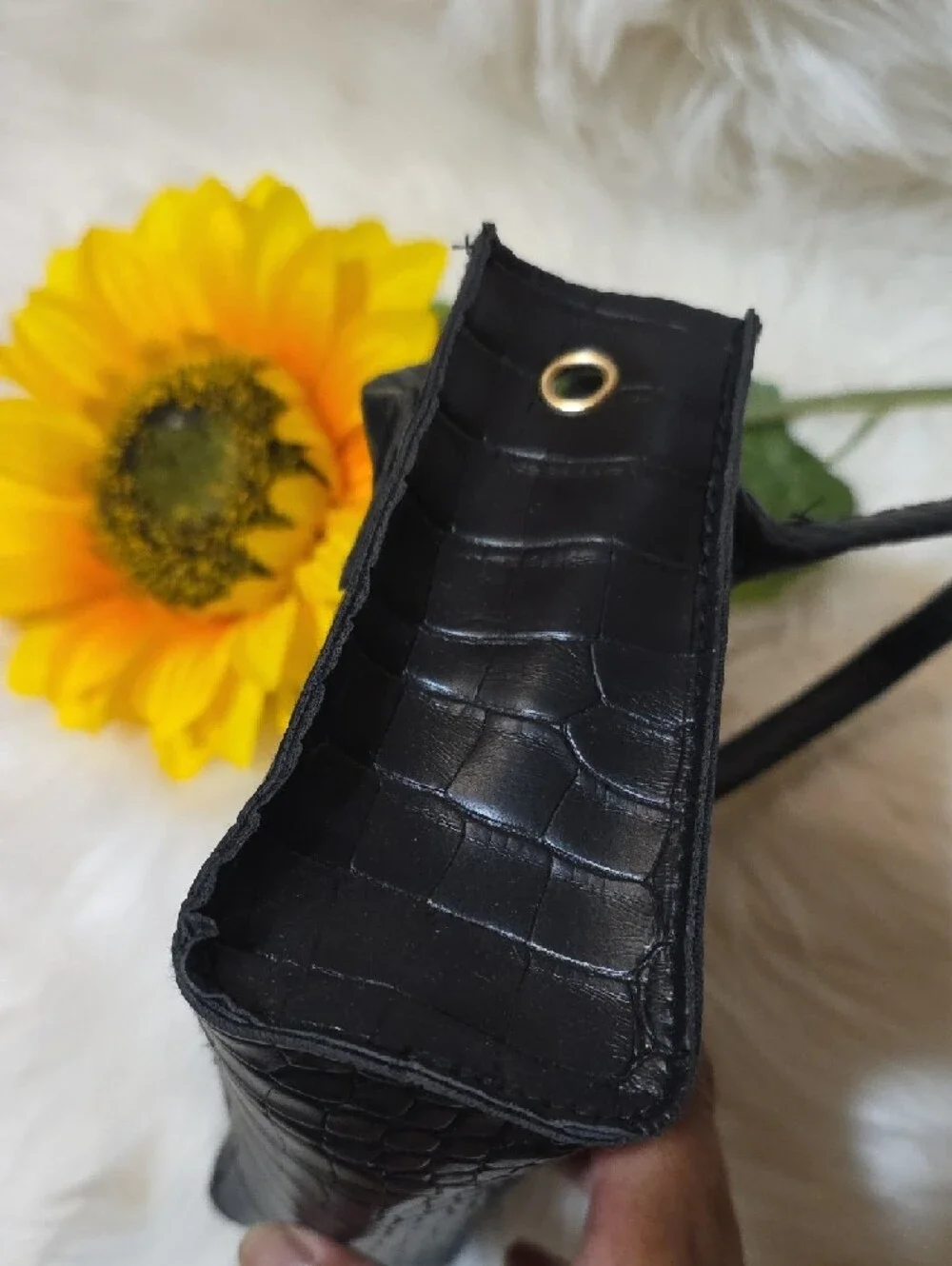 Faux croc stamped  cosmetic mini bag - Picture 5 of 8